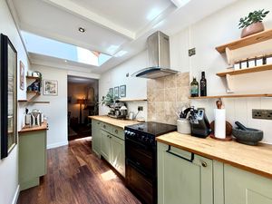 Kitchen Breakfast- click for photo gallery